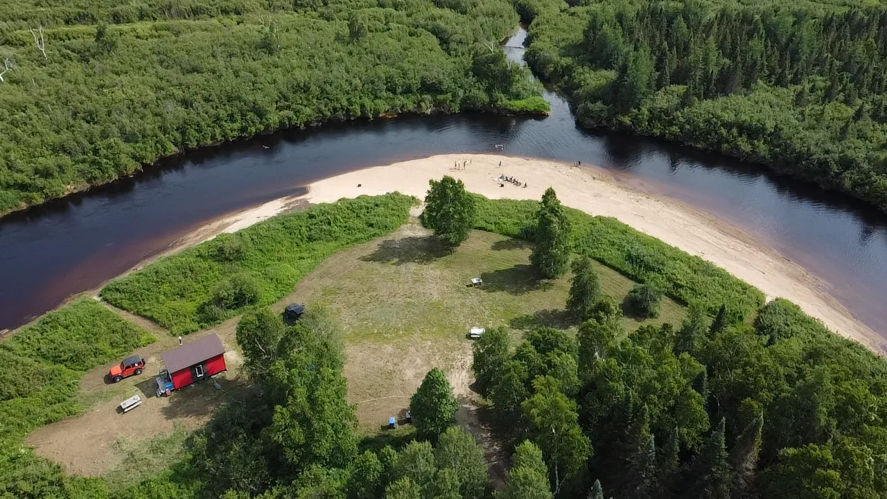 Prêt À Camper Sur La Matawin