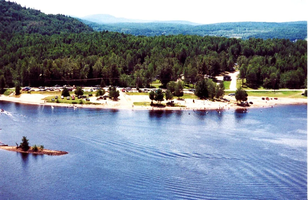 Camping Municipal Du Lac Taureau