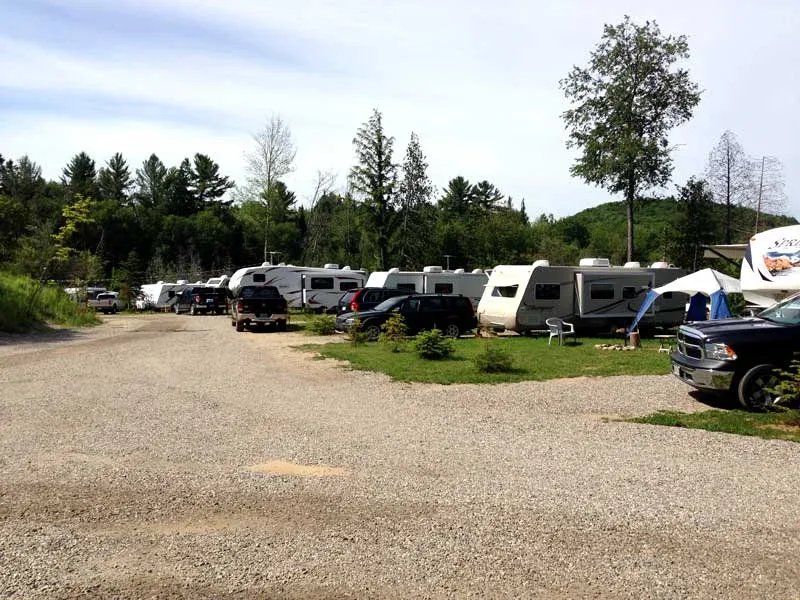 Camping Au Petit Lac Simon